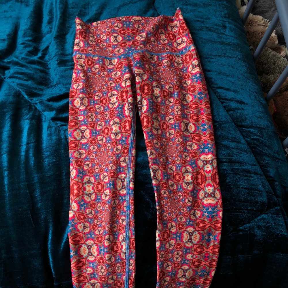 Wolven Threads Yoga Pants